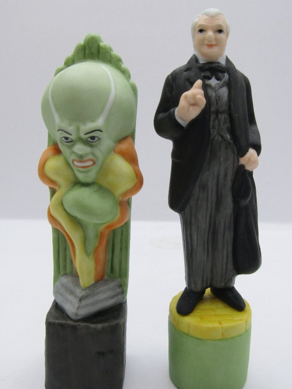 1995 Star Jars Set of Oz and The Wizard Salt and Pepper Shakers